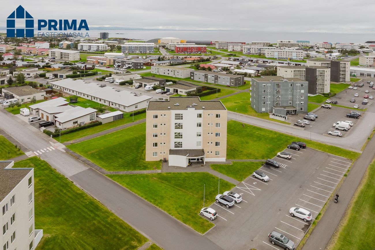 Holtsflöt 9, 300 Akranes