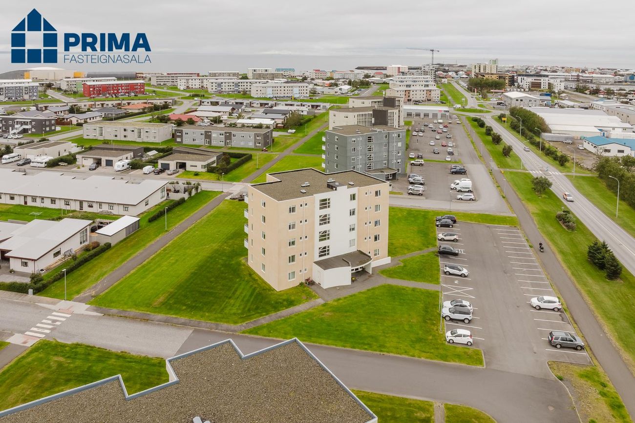 Holtsflöt 9, 300 Akranes