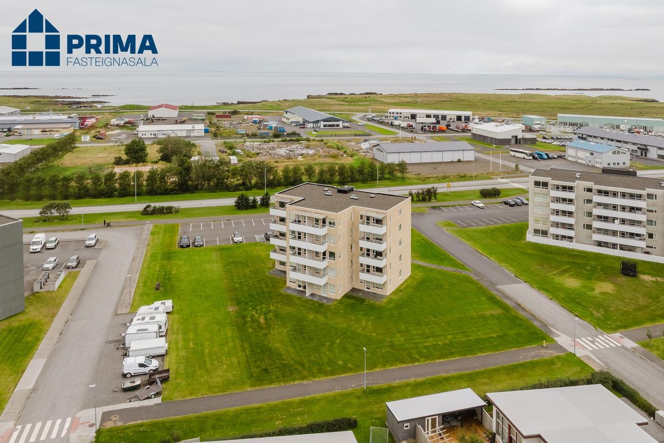 Holtsflöt 9, 300 Akranes