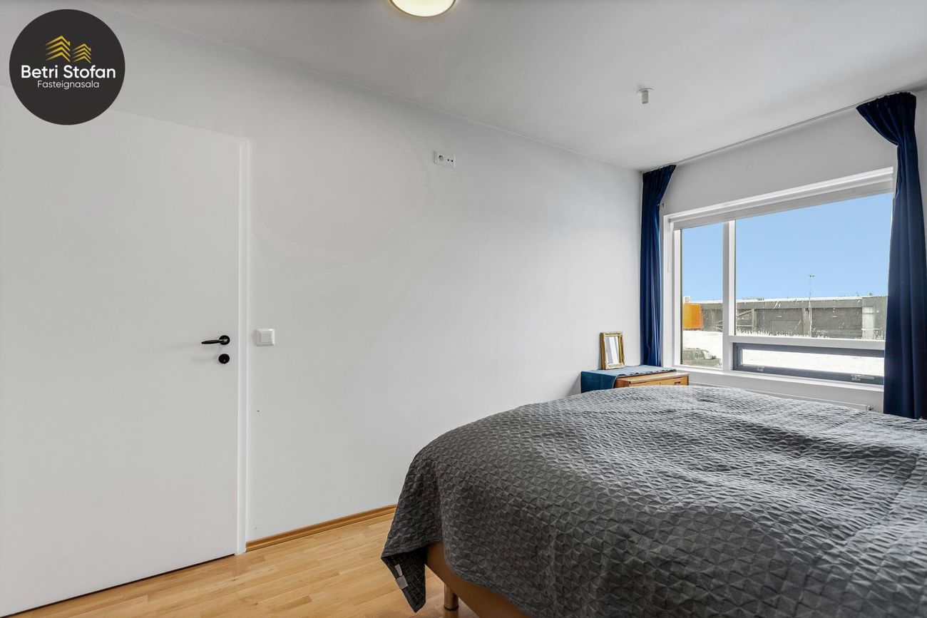 Helluvað 13 - 0207, 110 Reykjavík