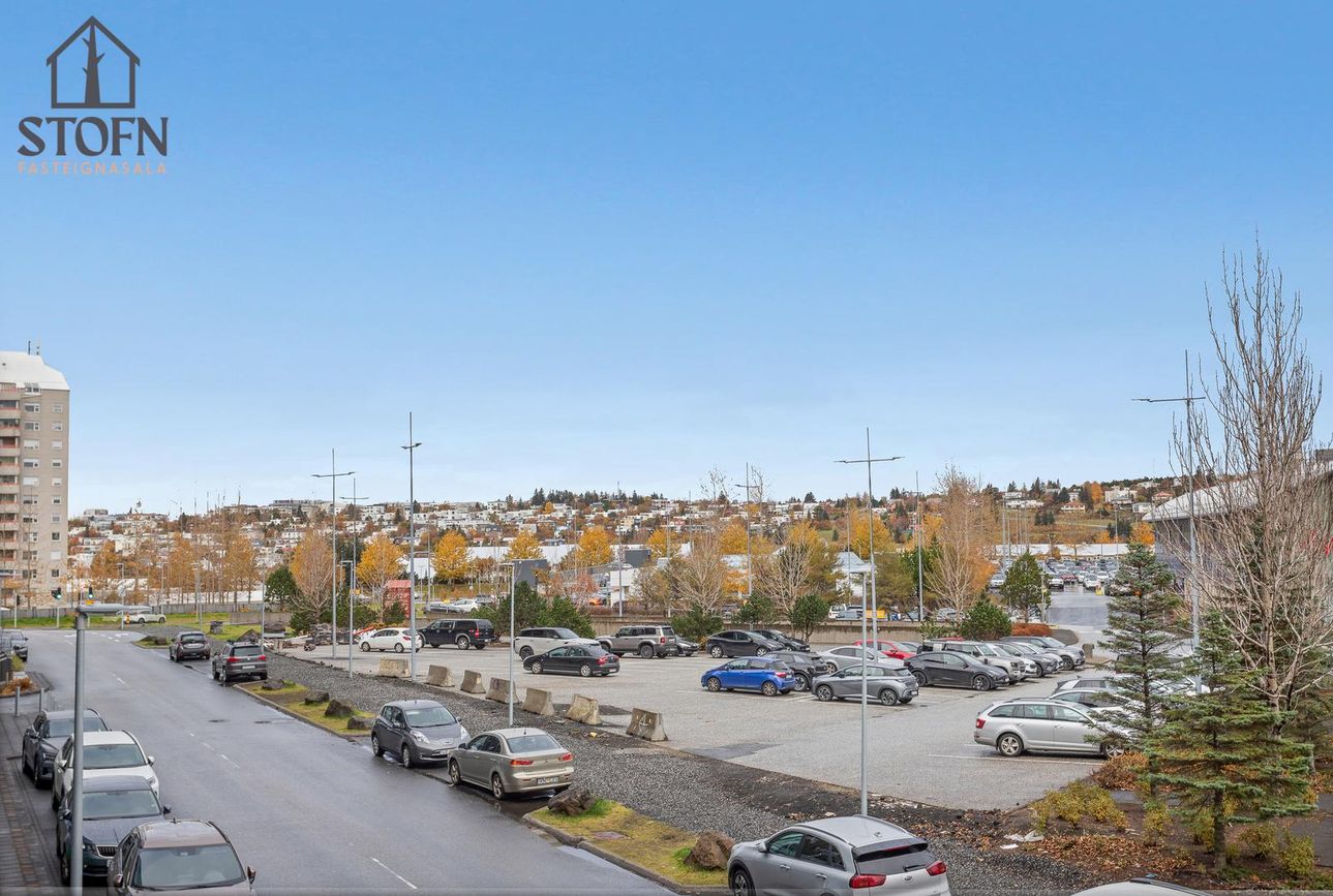 Silfursmári 8, 201 Kópavogur