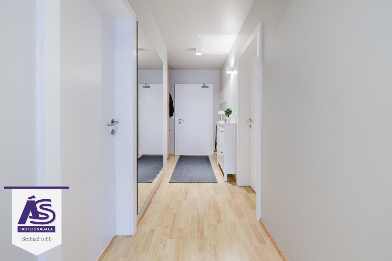 Drekavellir 18, 221 Hafnarfjörður