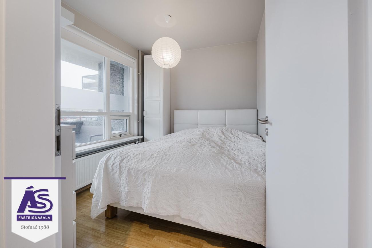 Drekavellir 18, 221 Hafnarfjörður