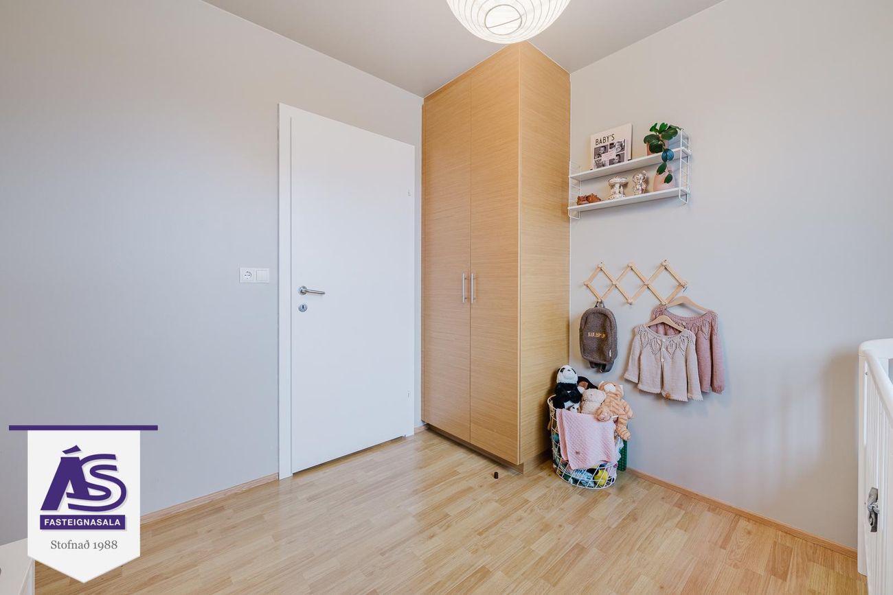 Drekavellir 18, 221 Hafnarfjörður