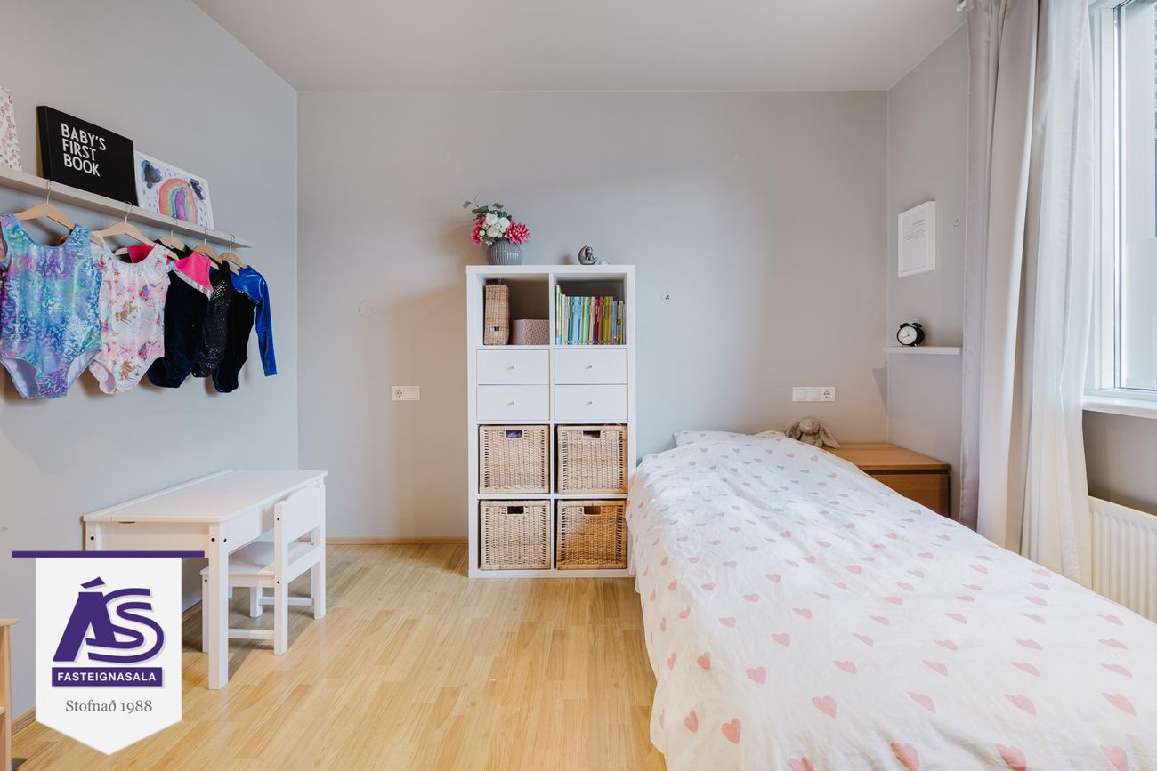 Drekavellir 18, 221 Hafnarfjörður