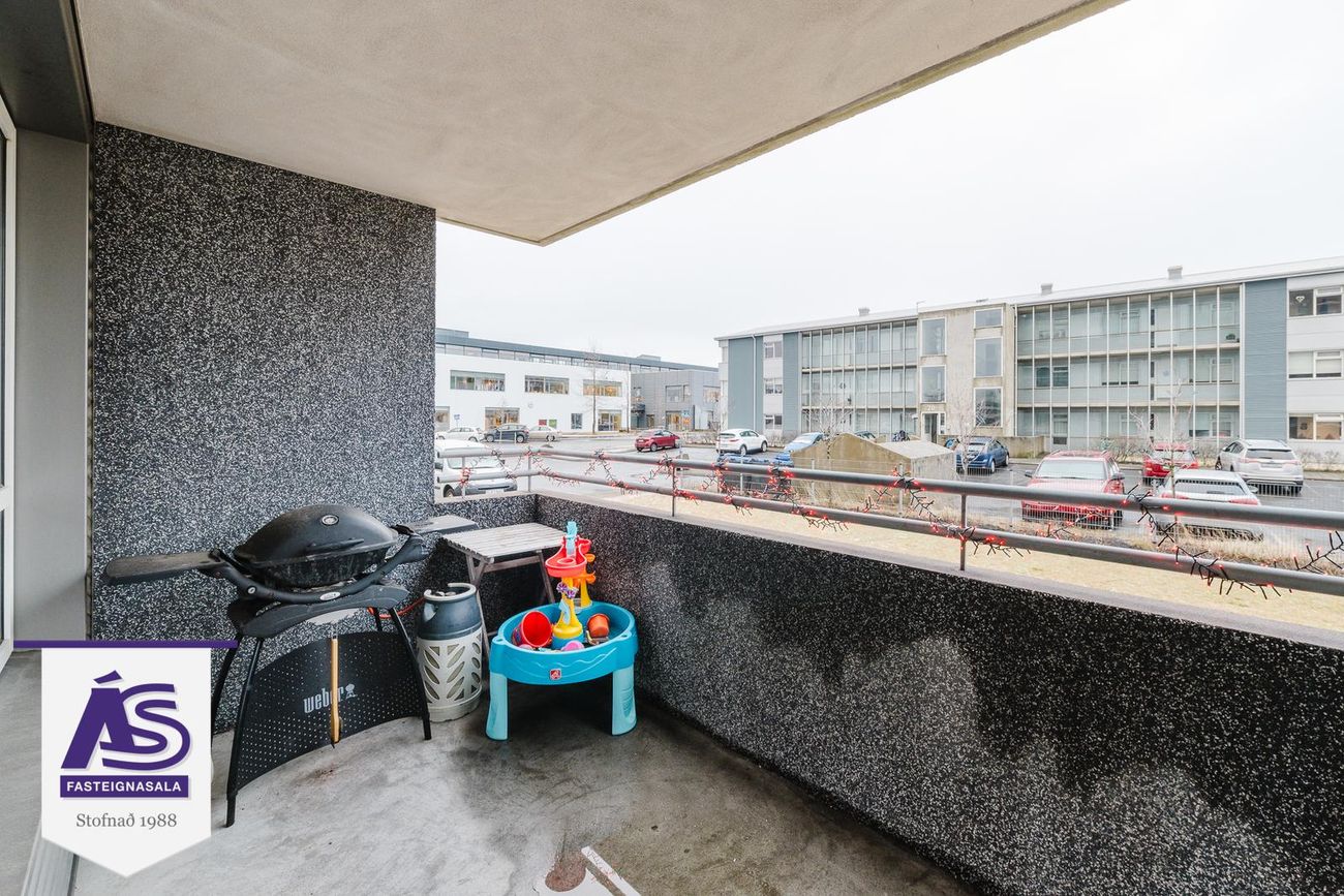 Drekavellir 18, 221 Hafnarfjörður