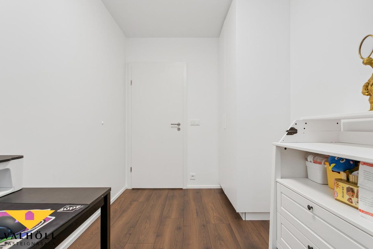 Dugguvogur 13, 104 Reykjavík