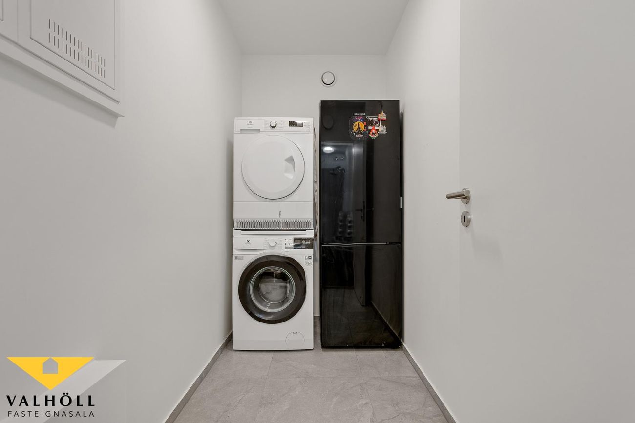 Dugguvogur 13, 104 Reykjavík