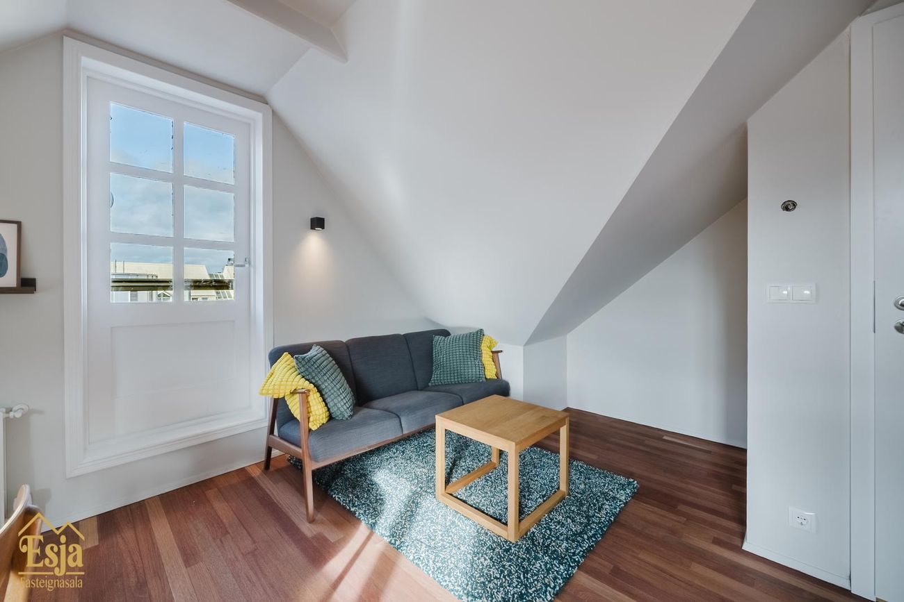 Hverfisgata 83, 101 Reykjavík