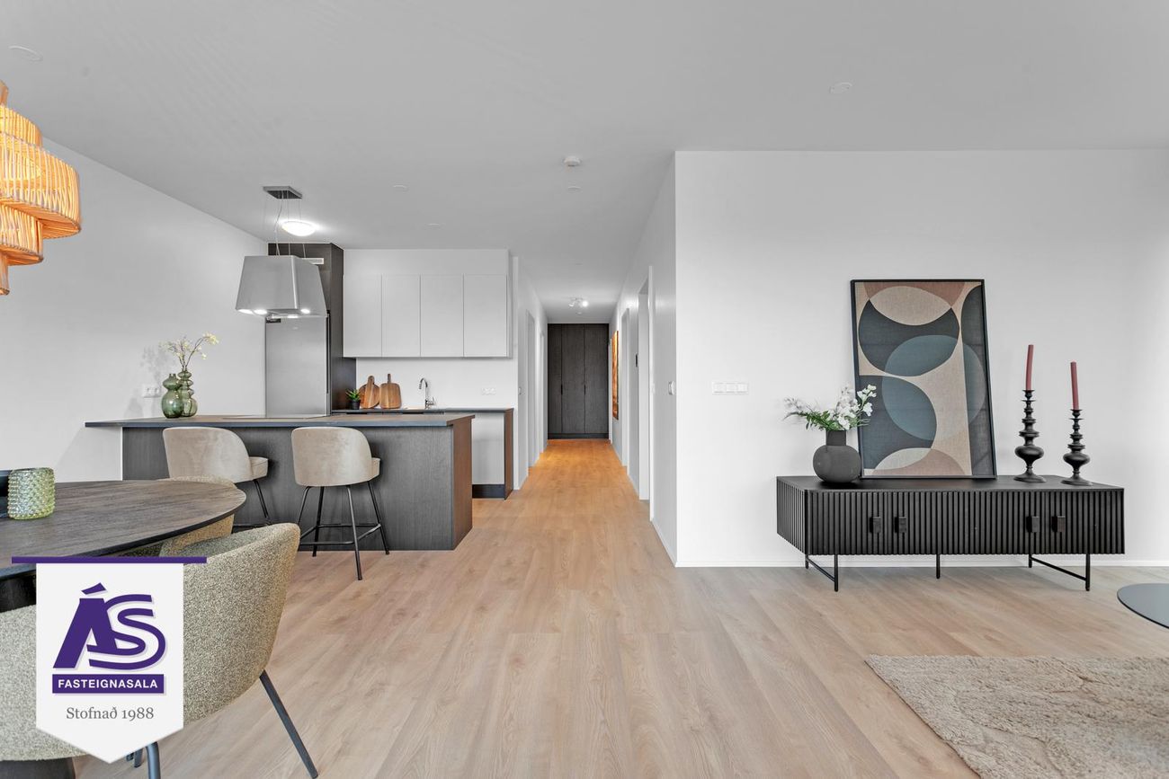 Hringhamar 21, 221 Hafnarfjörður