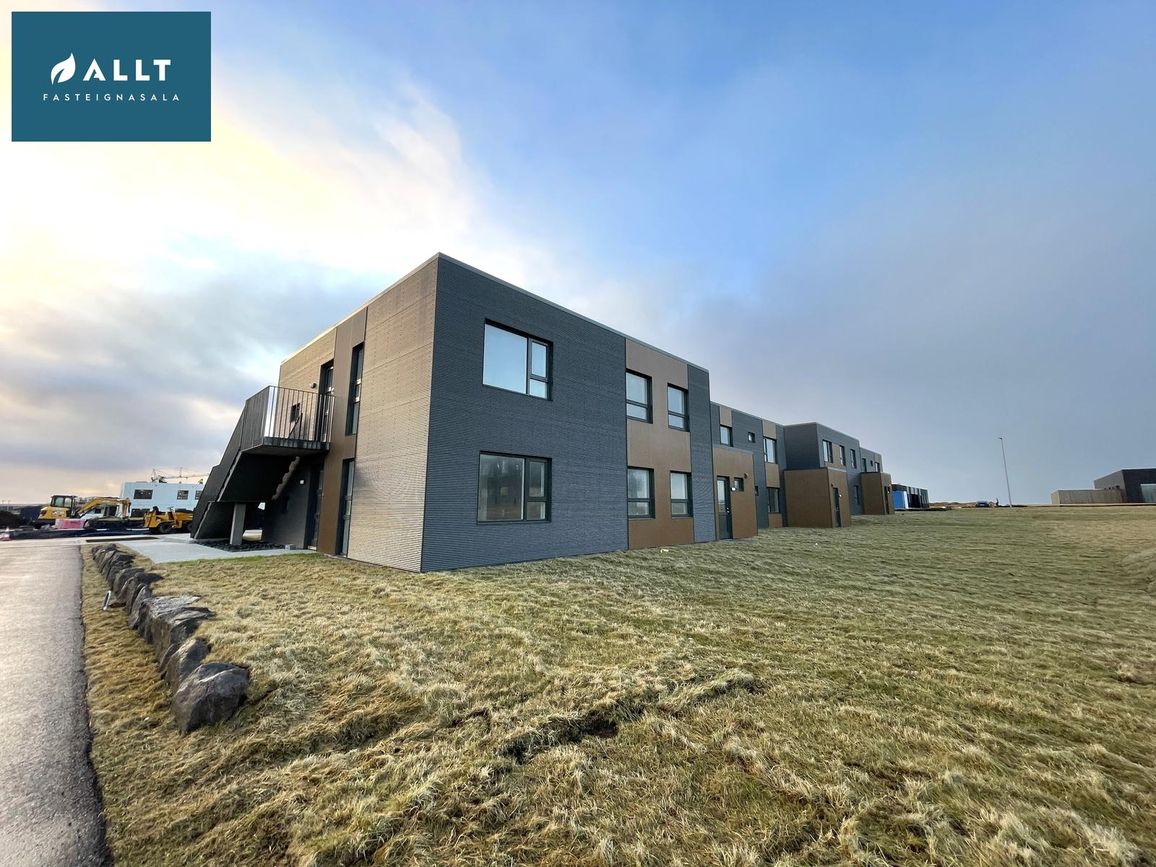 Jötundalur 3B, 260 Reykjanesbær