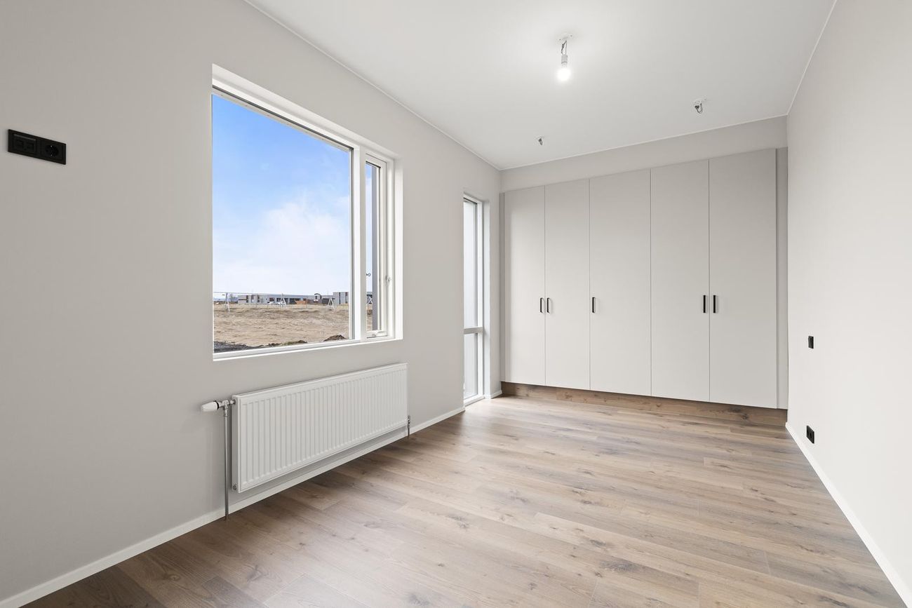 Grásteinsmýri 3, 225 Garðabær