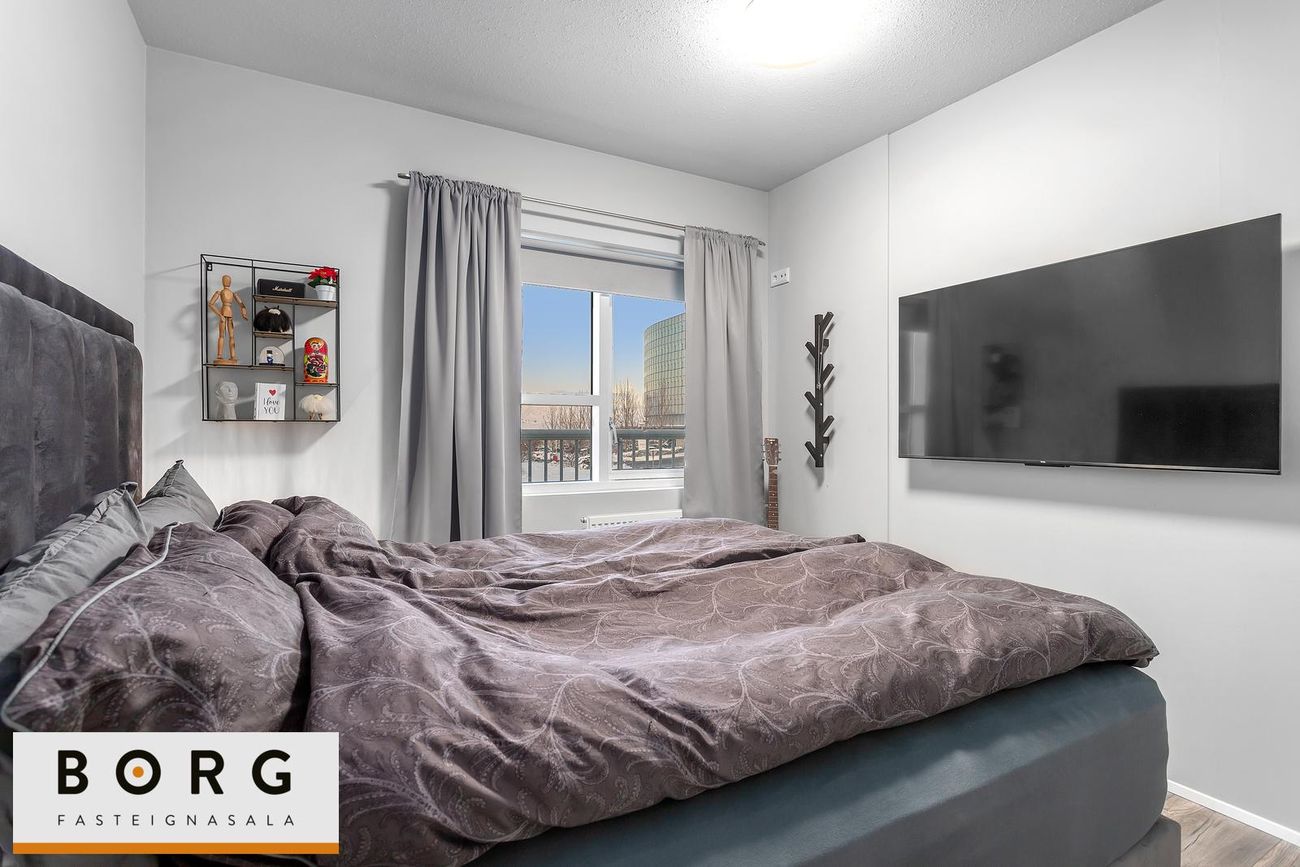 Hraunbær 109 - 0204, 110 Reykjavík