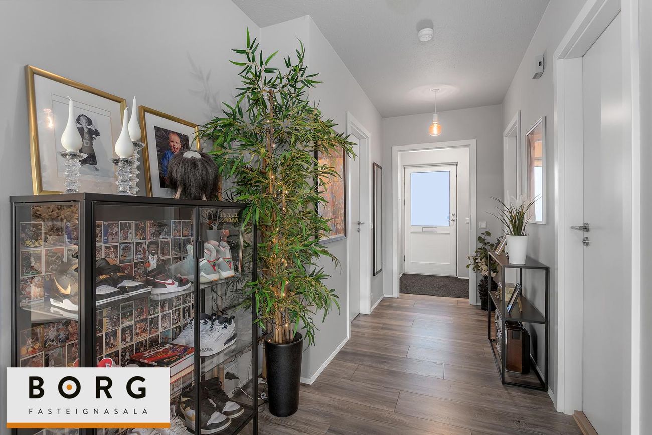 Hraunbær 109 - 0204, 110 Reykjavík