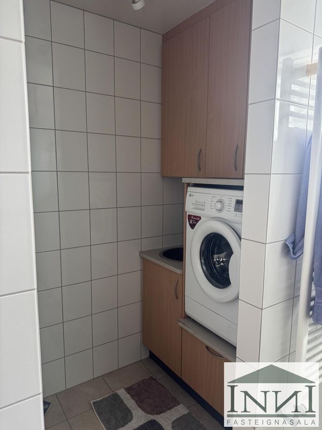 Útgarður 6, 700 Fljóts