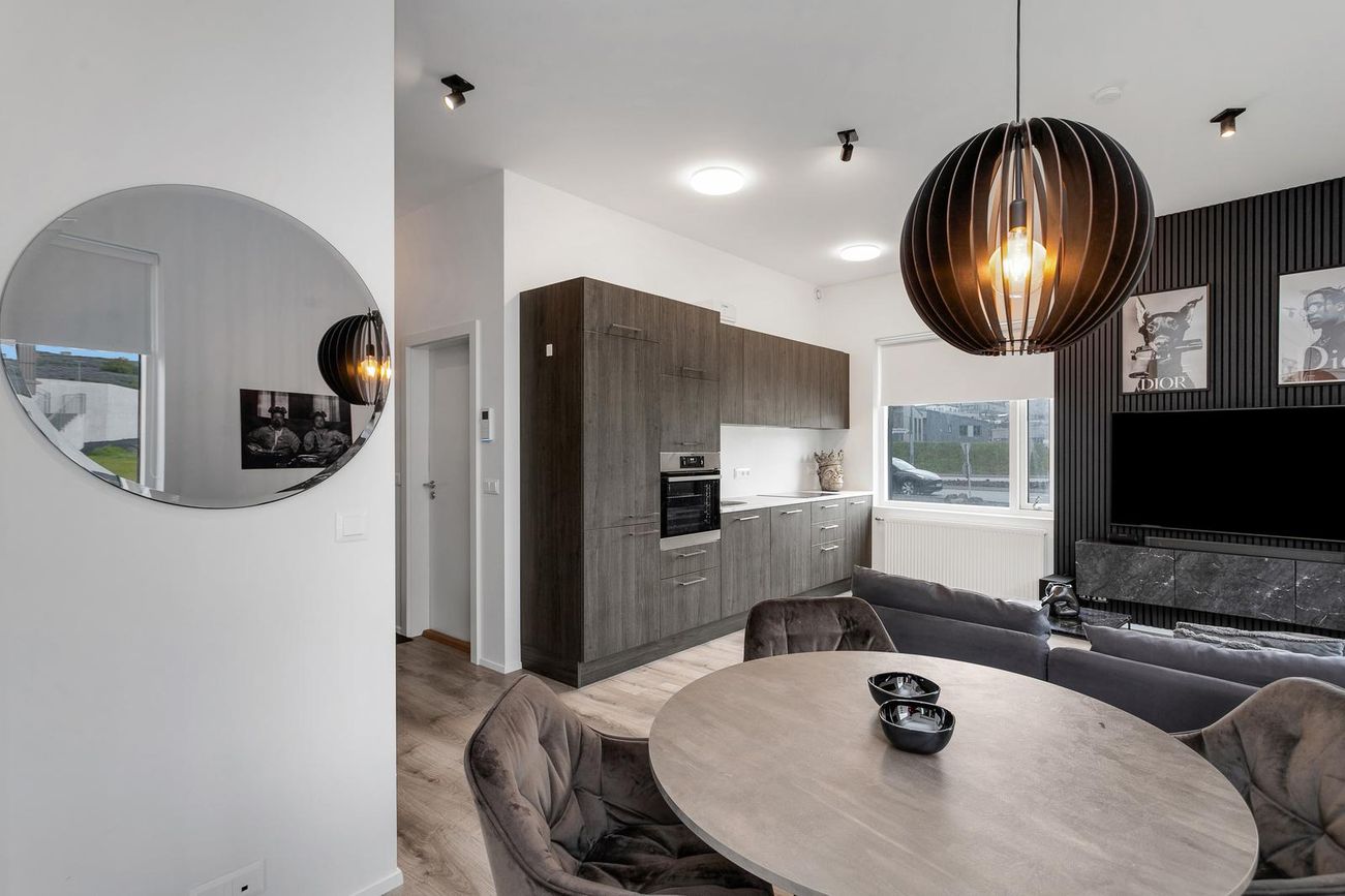 Hringhamar 7, 221 Hafnarfjörður