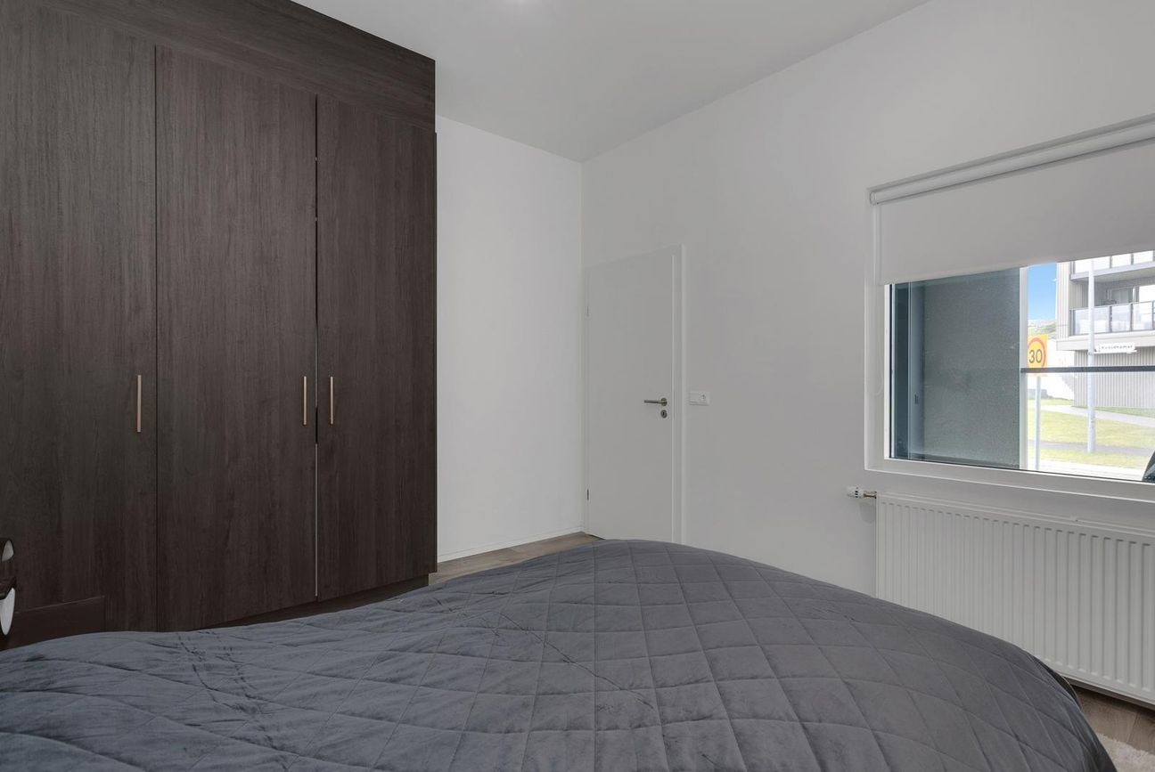 Hringhamar 7, 221 Hafnarfjörður