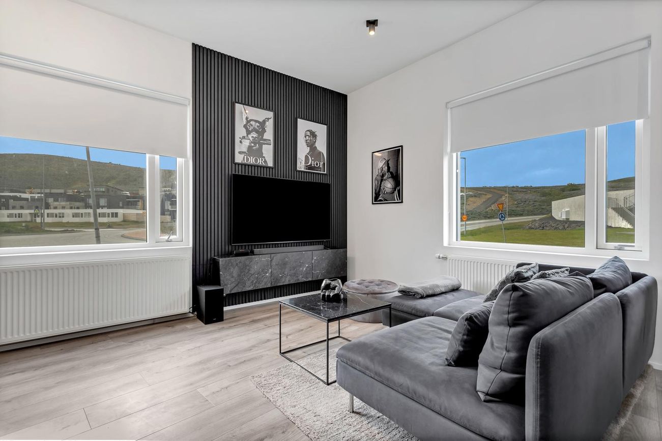 Hringhamar 7, 221 Hafnarfjörður