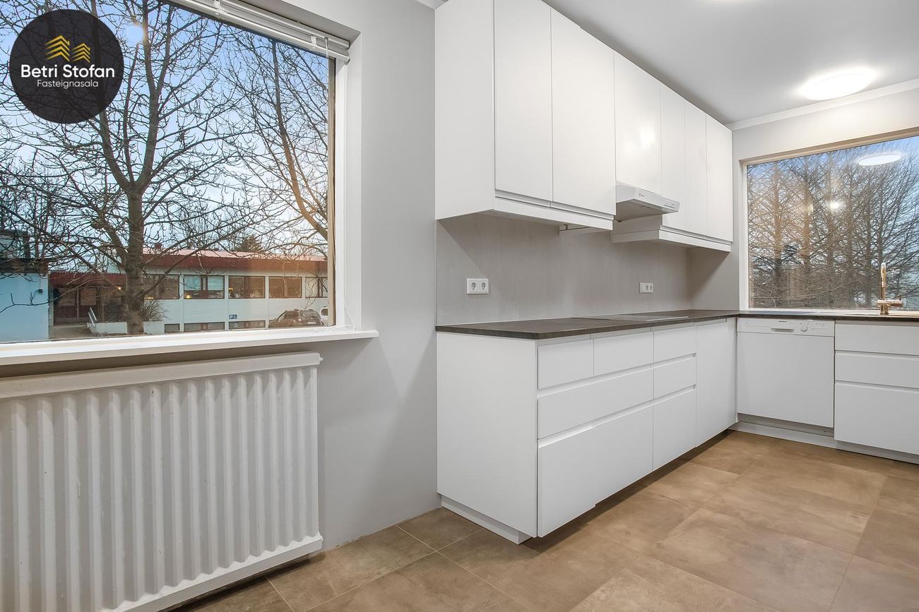 Háaleitisbraut 18, 108 Reykjavík