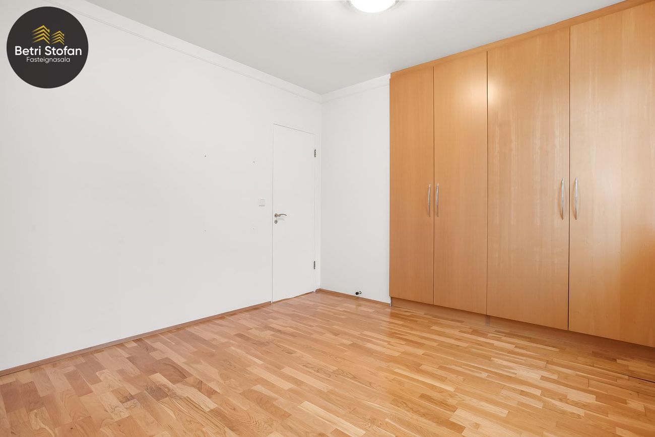 Háaleitisbraut 18, 108 Reykjavík