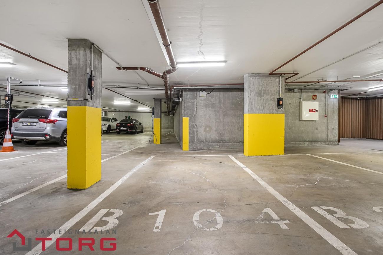 Jöfursbás 7B - 0104, 112 Reykjavík