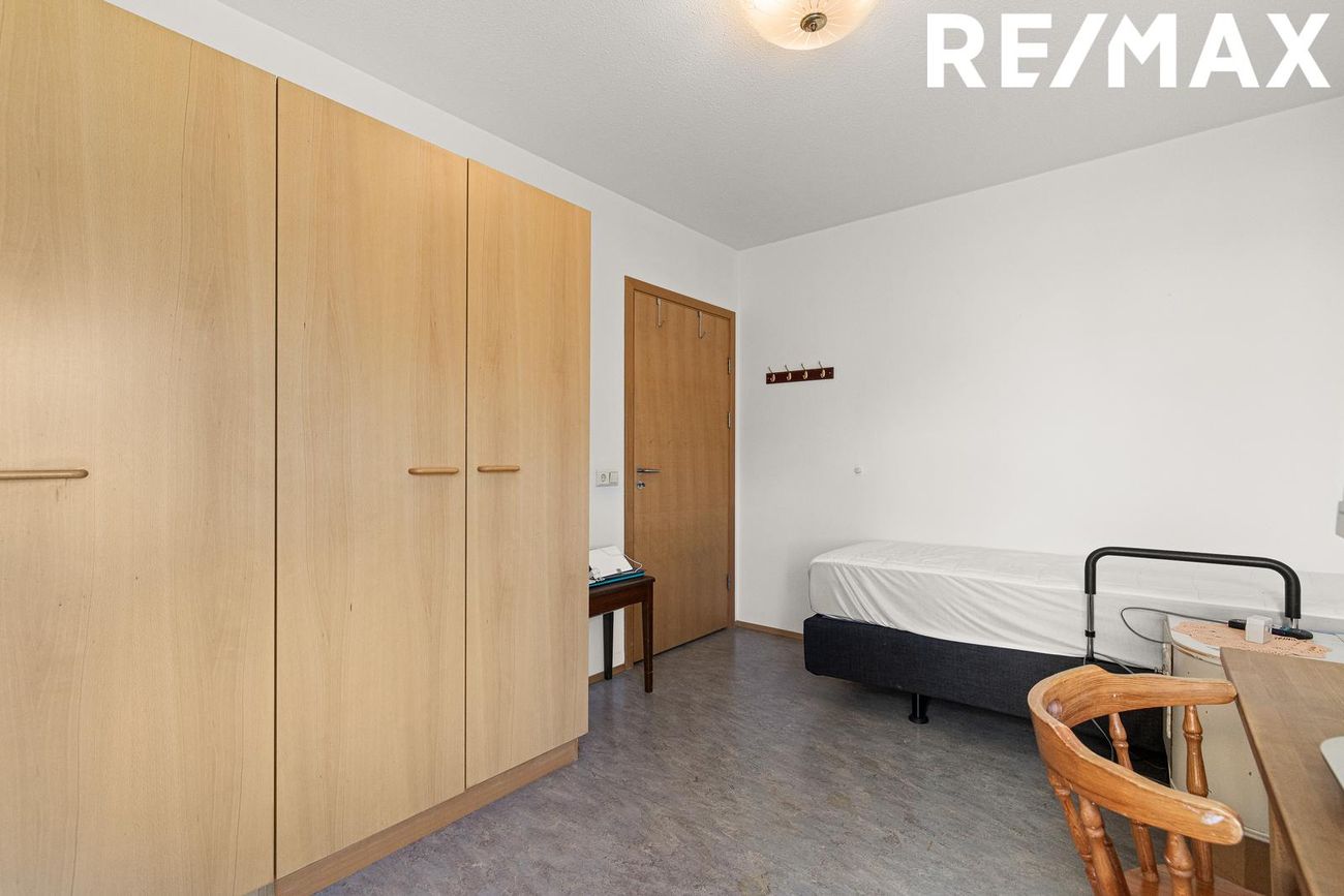Sólvangsvegur 1, 220 Hafnarfjörður