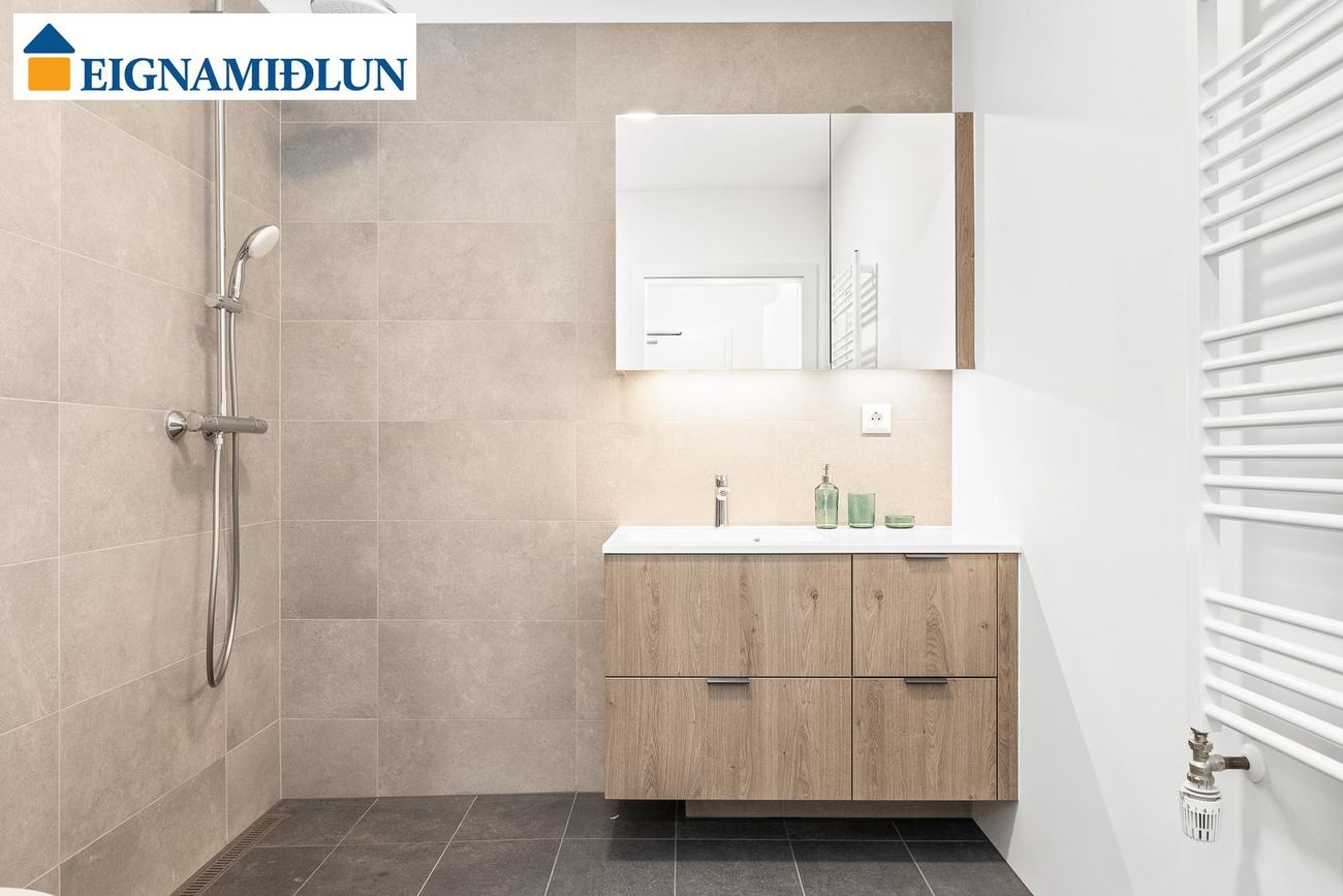 Brautarholt 4A, 105 Reykjavík