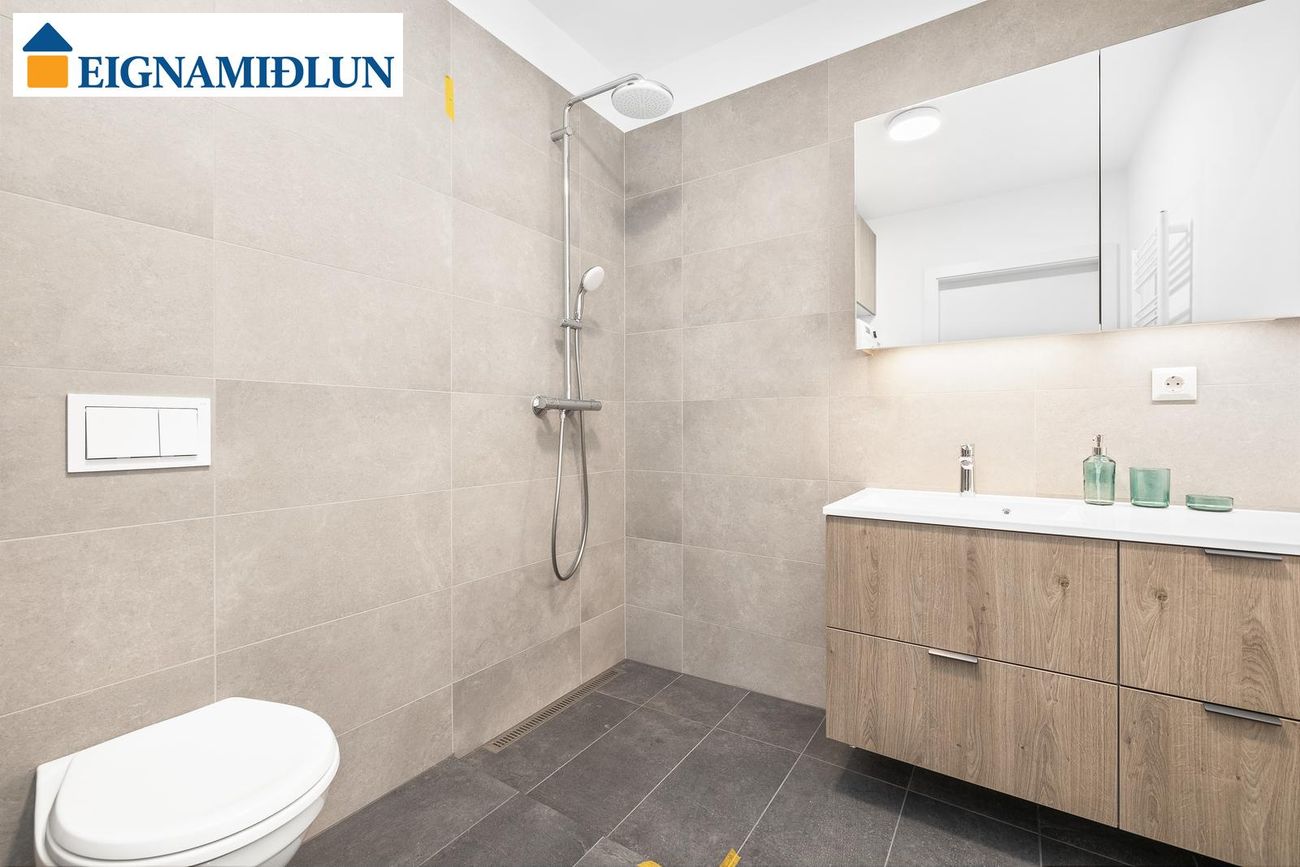 Brautarholt 4A, 105 Reykjavík