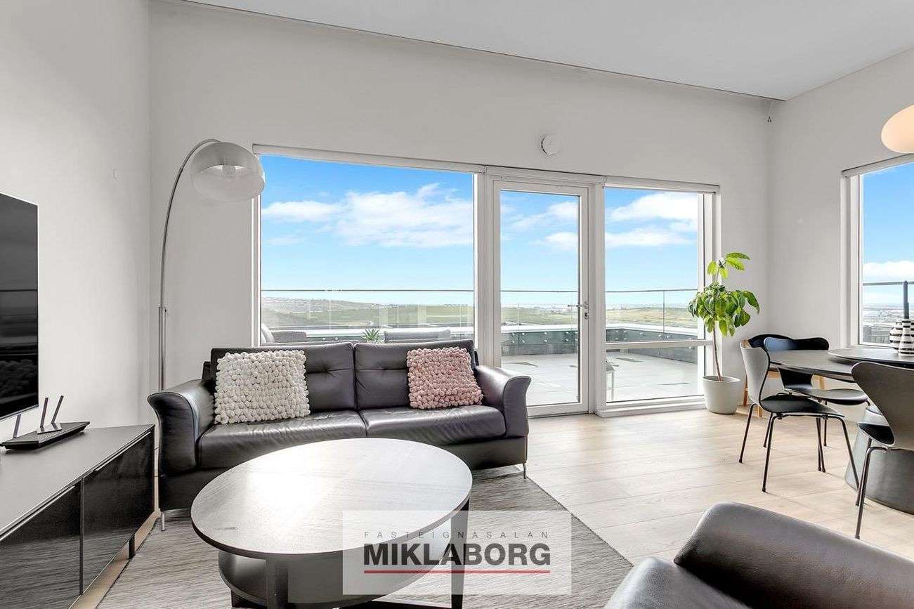 Holtsvegur 57, 210 Garðabær