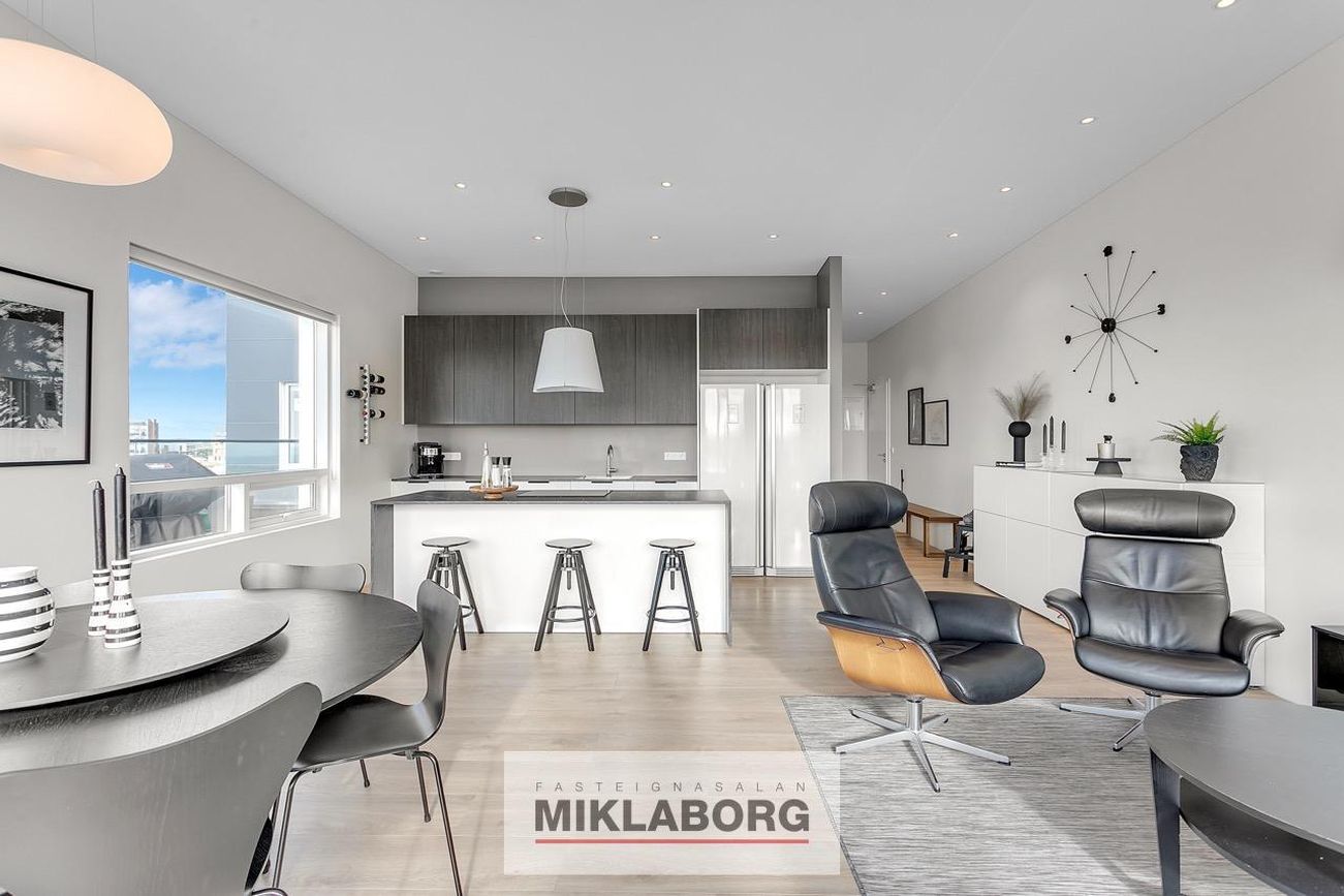 Holtsvegur 57, 210 Garðabær