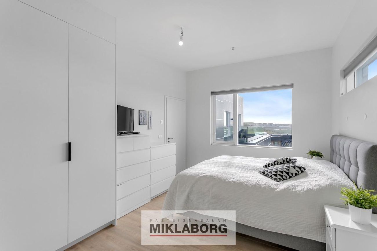 Holtsvegur 57, 210 Garðabær