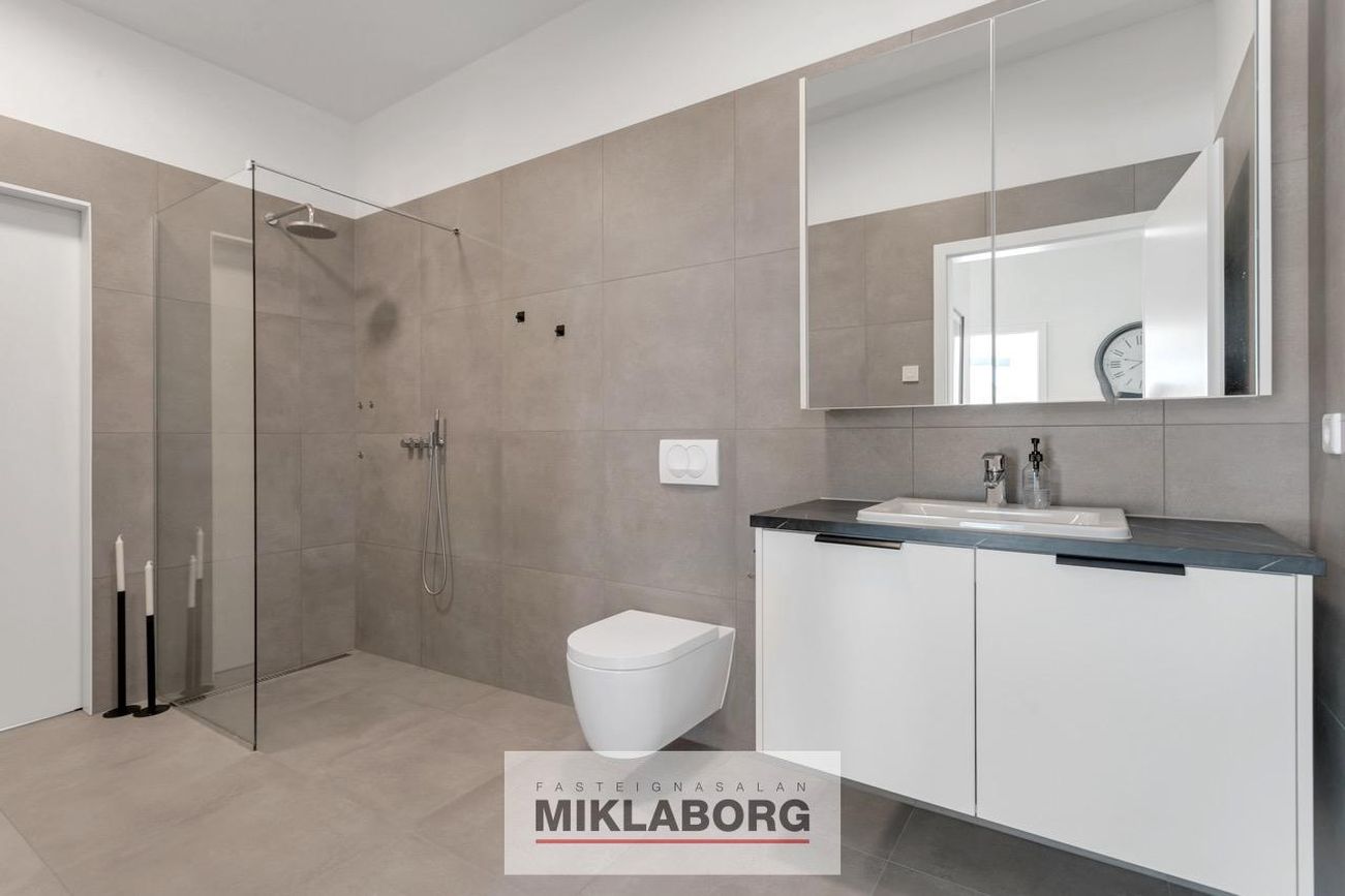 Holtsvegur 57, 210 Garðabær