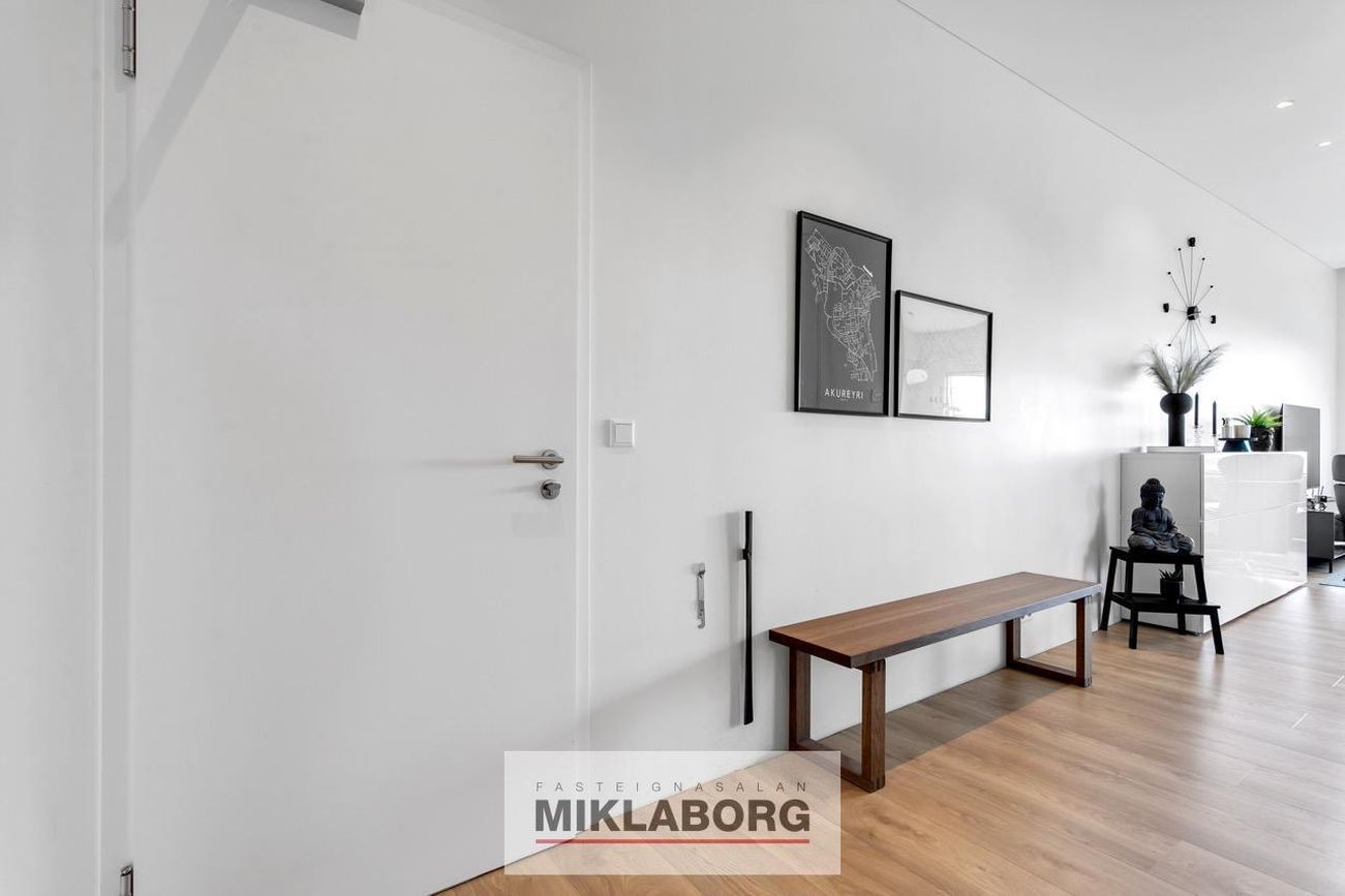 Holtsvegur 57, 210 Garðabær