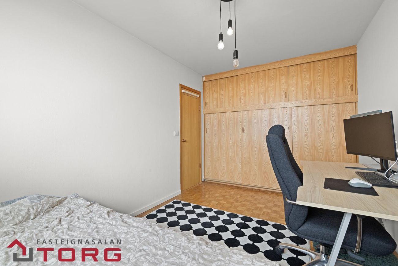 Ásbraut 13 - 0001, 200 Kópavogur