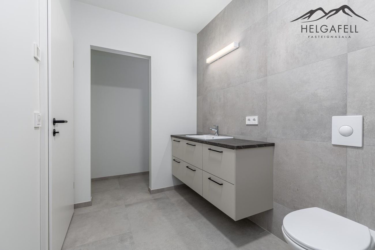 Áshamar 7 - 0406, 221 Hafnarfjörður