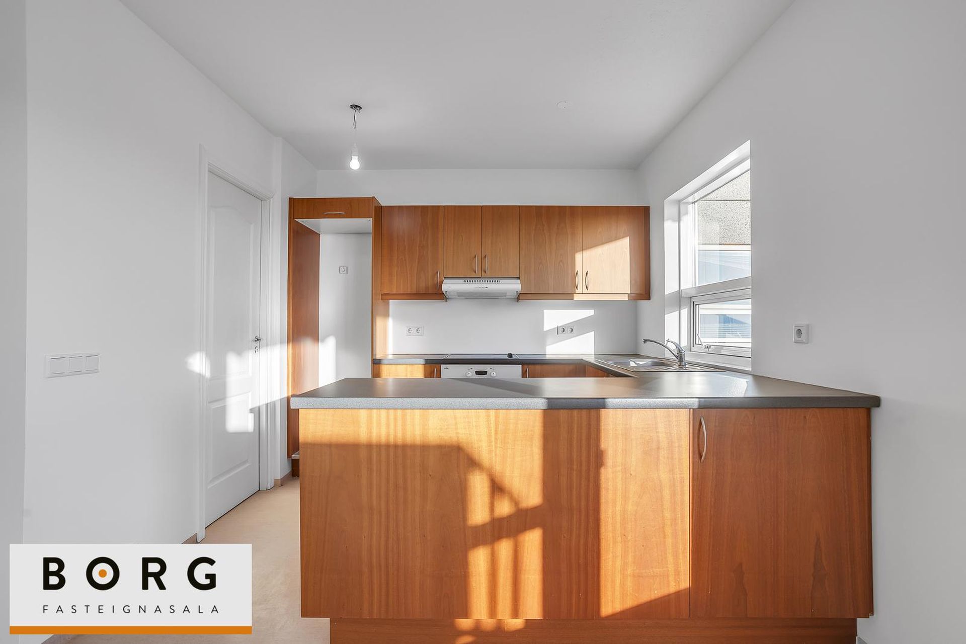 Hraunbær 109 - 0101, 110 Reykjavík