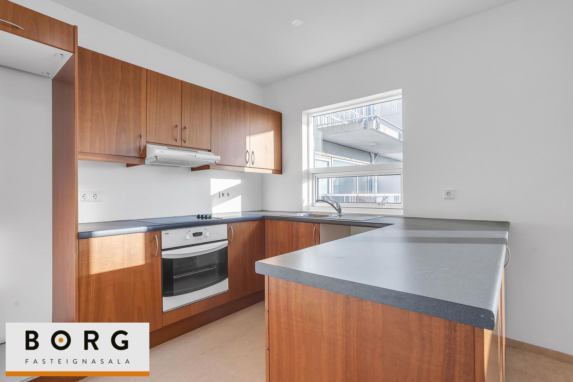 Hraunbær 109 - 0101, 110 Reykjavík