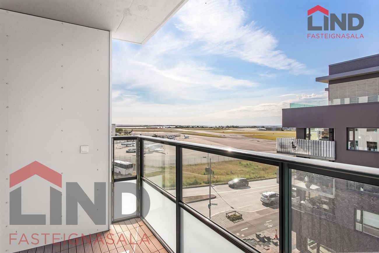 Fálkahlíð 5 - 0422, 102 Reykjavík