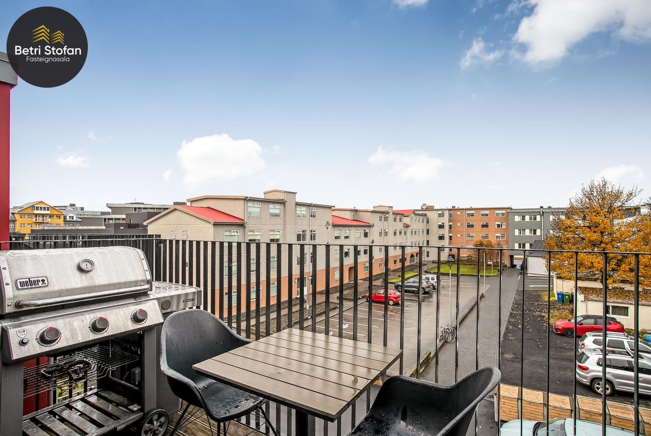 Framnesvegur 40, 101 Reykjavík