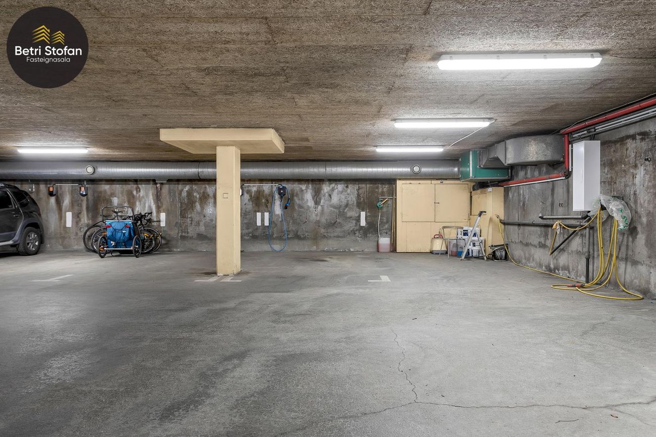Bárugrandi 11, 107 Reykjavík