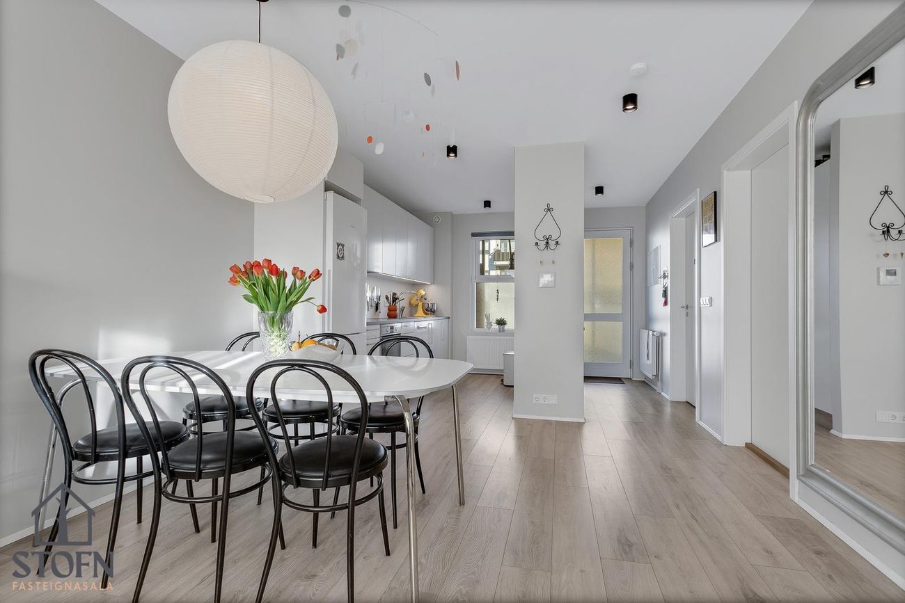 Gerplustræti 8, 270 Mosfellsbær