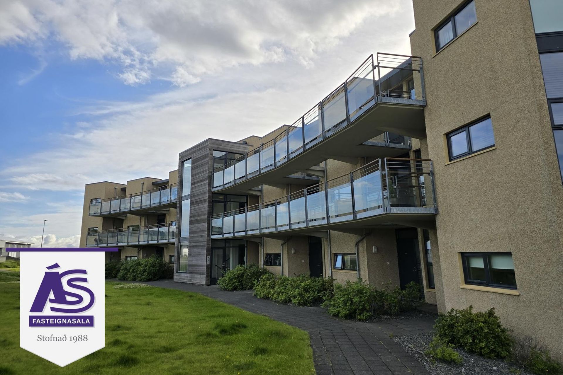 Erluás 2, 221 Hafnarfjörður