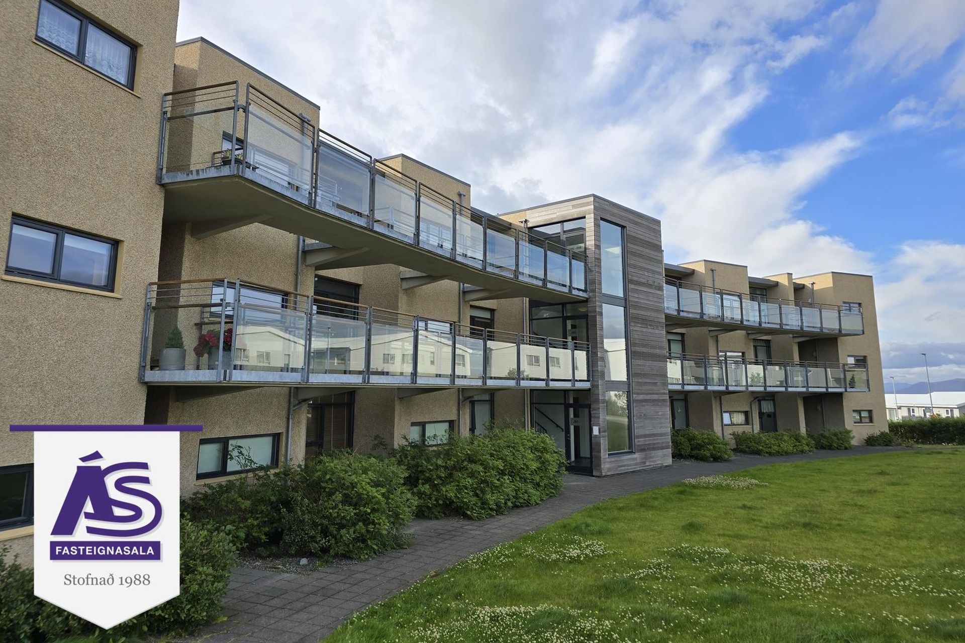 Erluás 2, 221 Hafnarfjörður