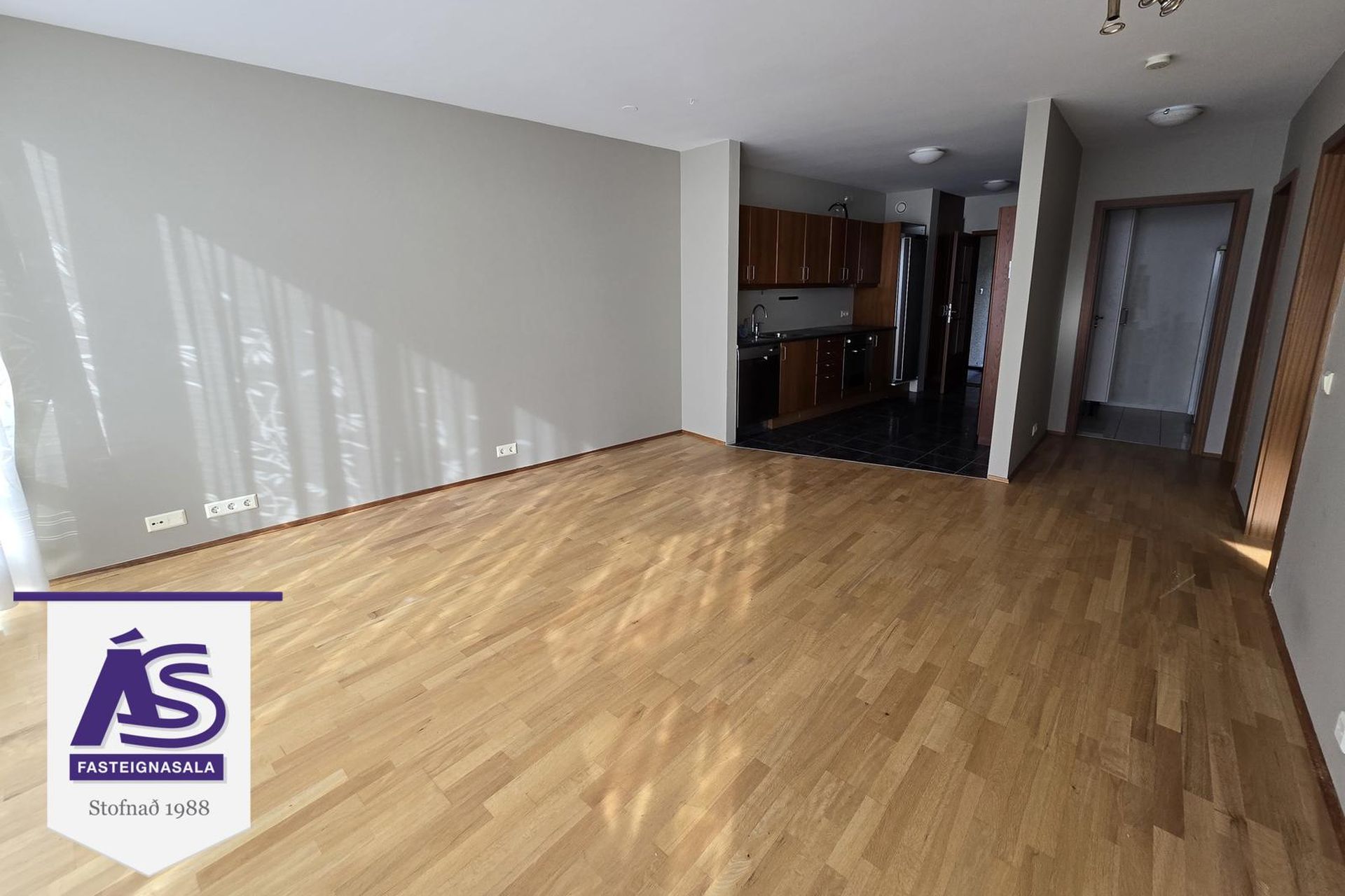 Erluás 2, 221 Hafnarfjörður