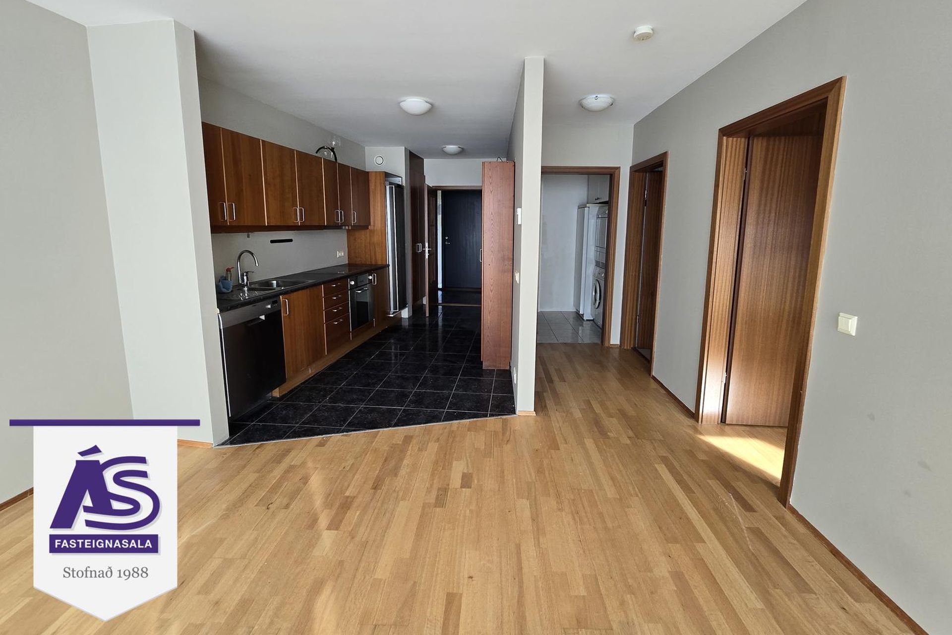 Erluás 2, 221 Hafnarfjörður