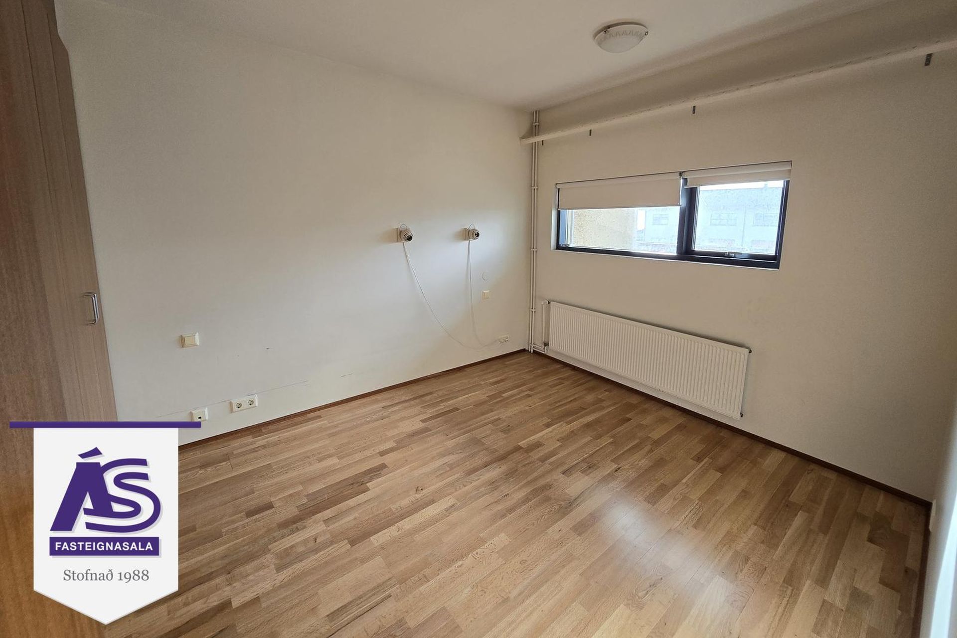 Erluás 2, 221 Hafnarfjörður