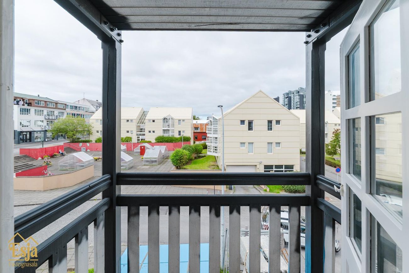 Hverfisgata 83, 101 Reykjavík
