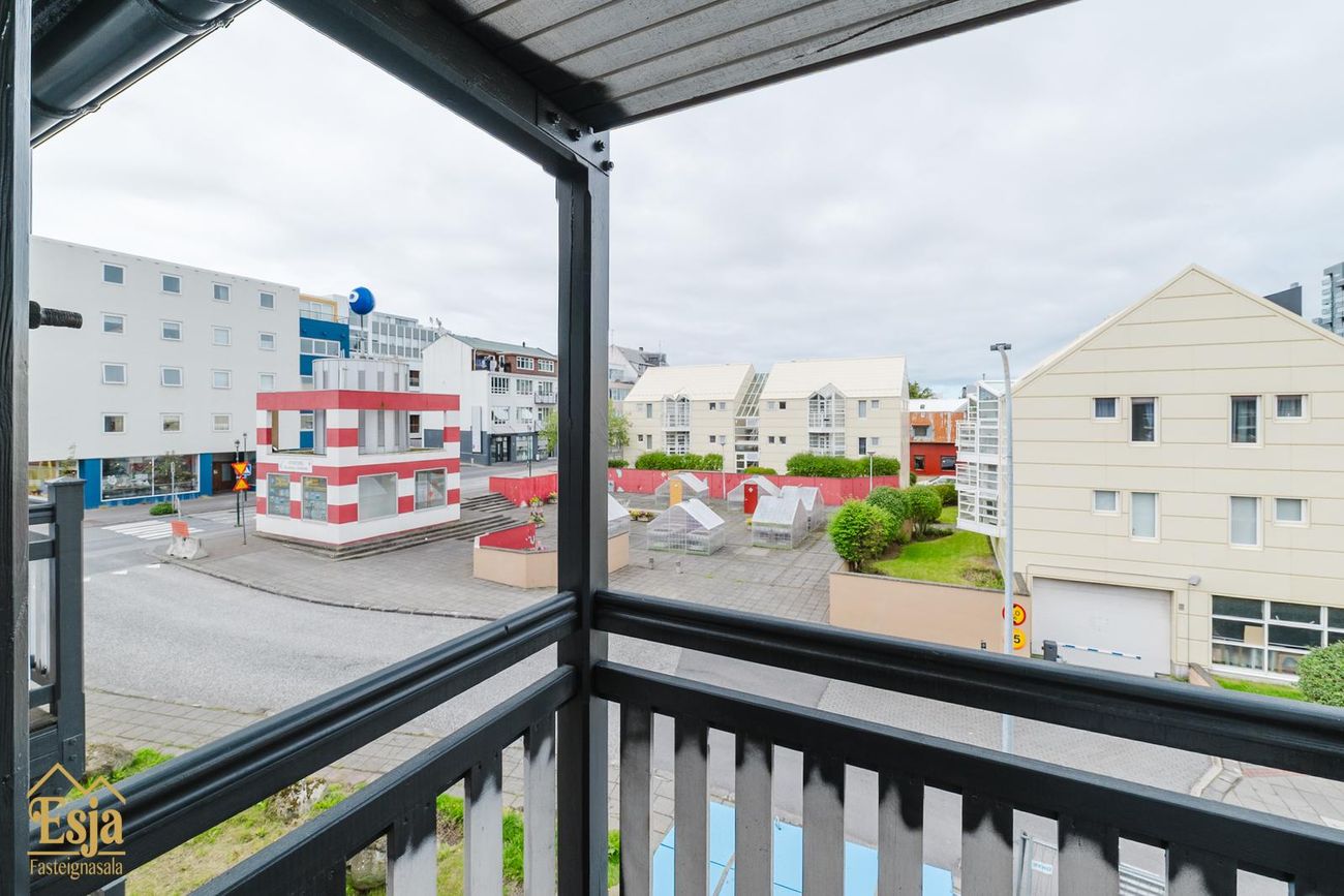 Hverfisgata 83, 101 Reykjavík