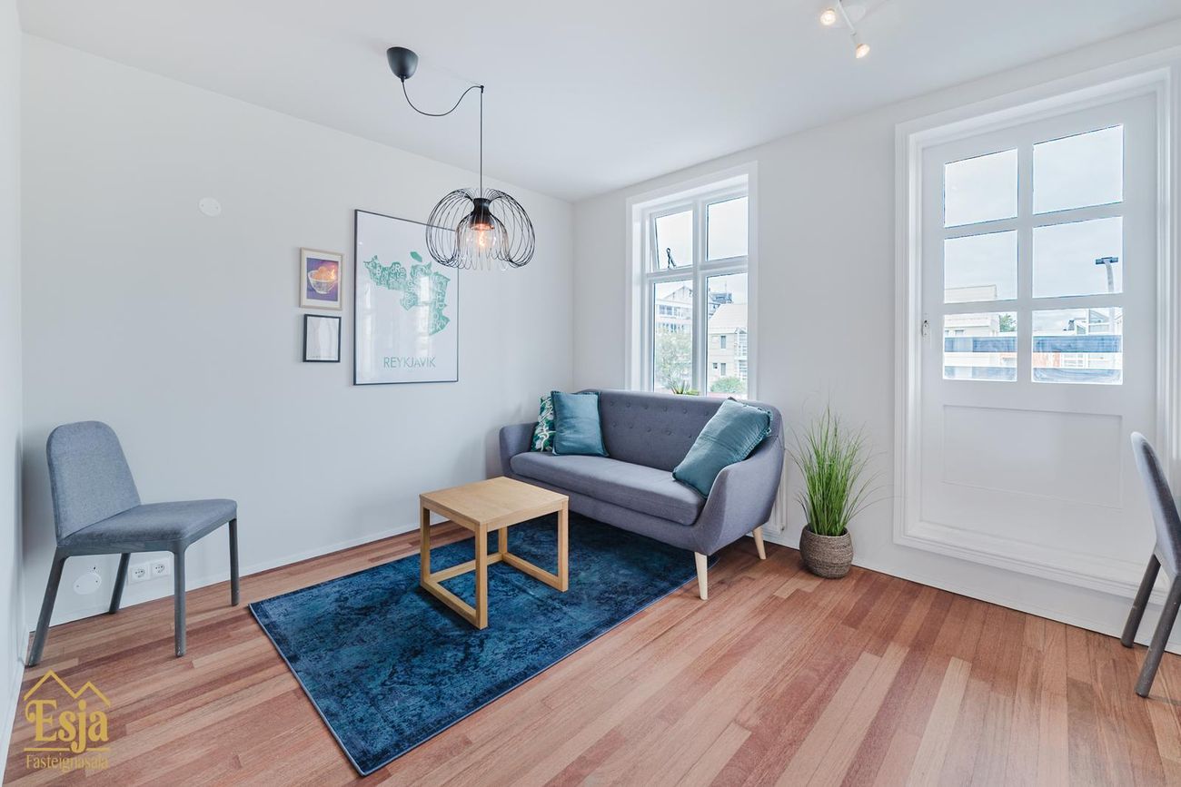 Hverfisgata 83, 101 Reykjavík