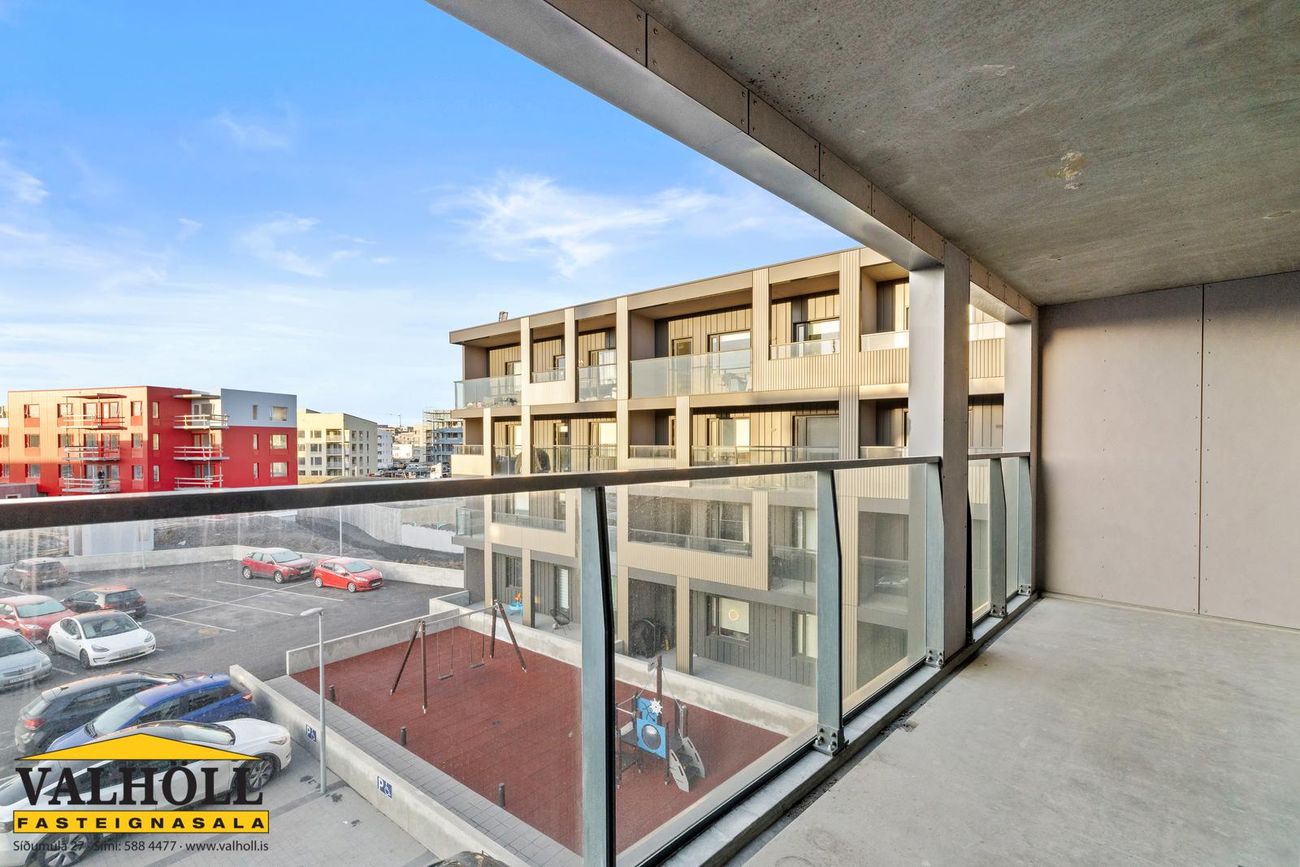 Hringhamar 7, 221 Hafnarfjörður